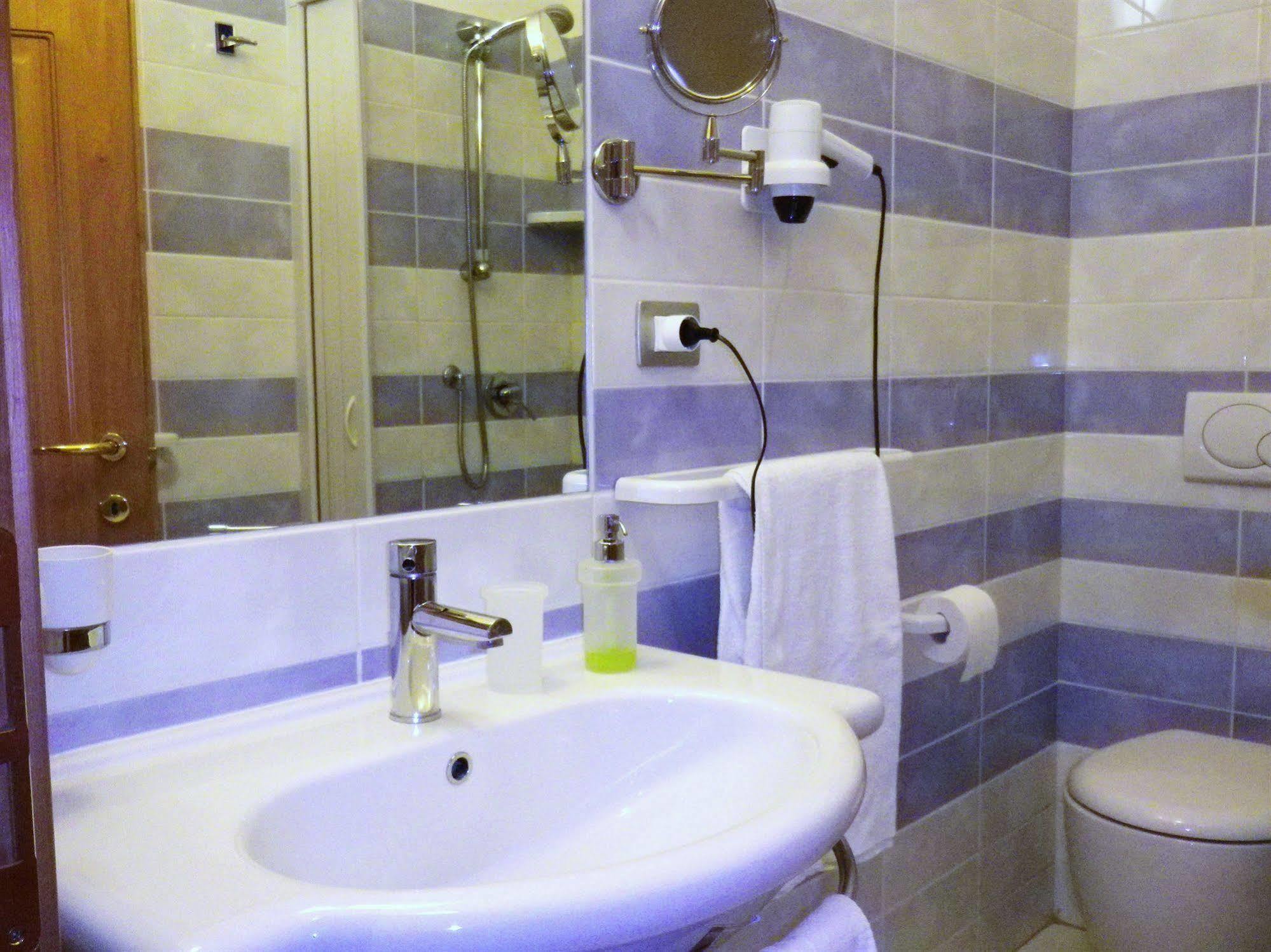 Elisart Guest House Альгеро Екстер'єр фото