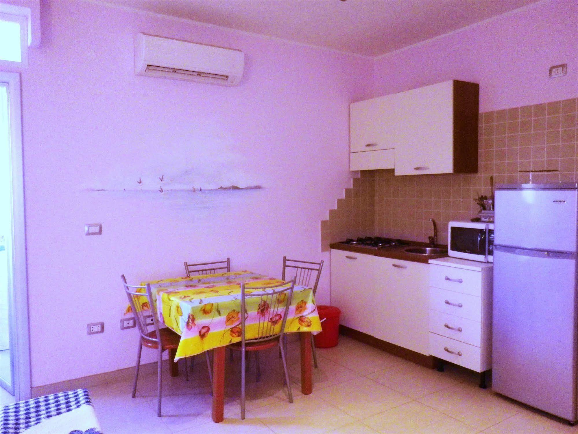 Elisart Guest House Альгеро Екстер'єр фото