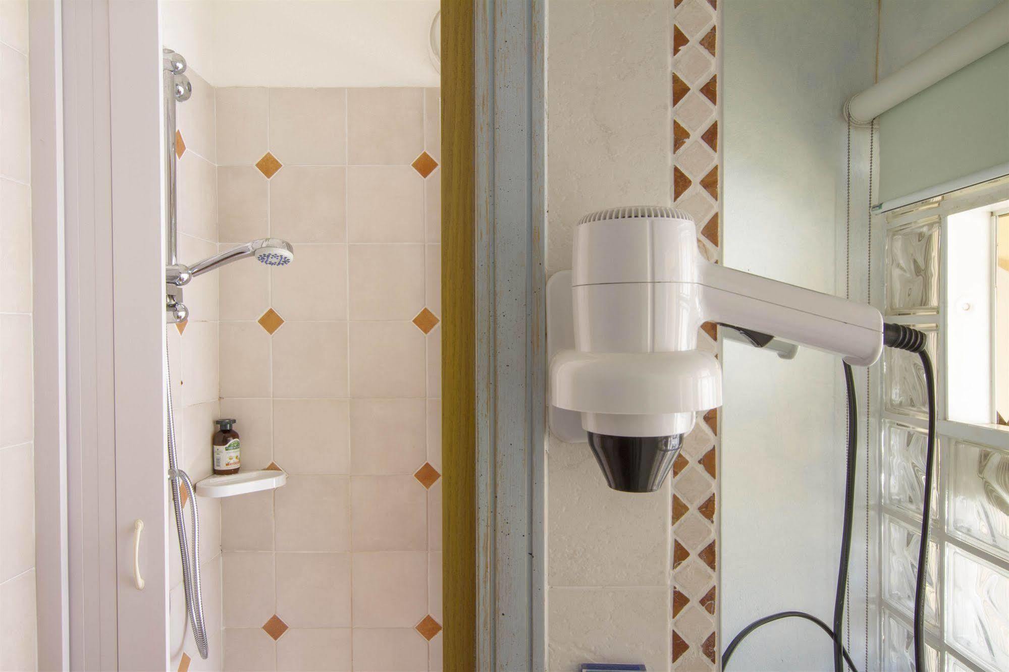 Elisart Guest House Альгеро Екстер'єр фото