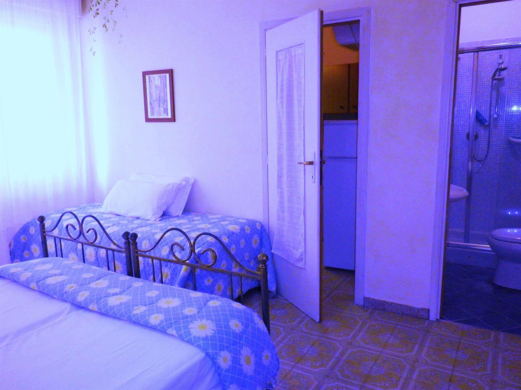 Elisart Guest House Альгеро Екстер'єр фото