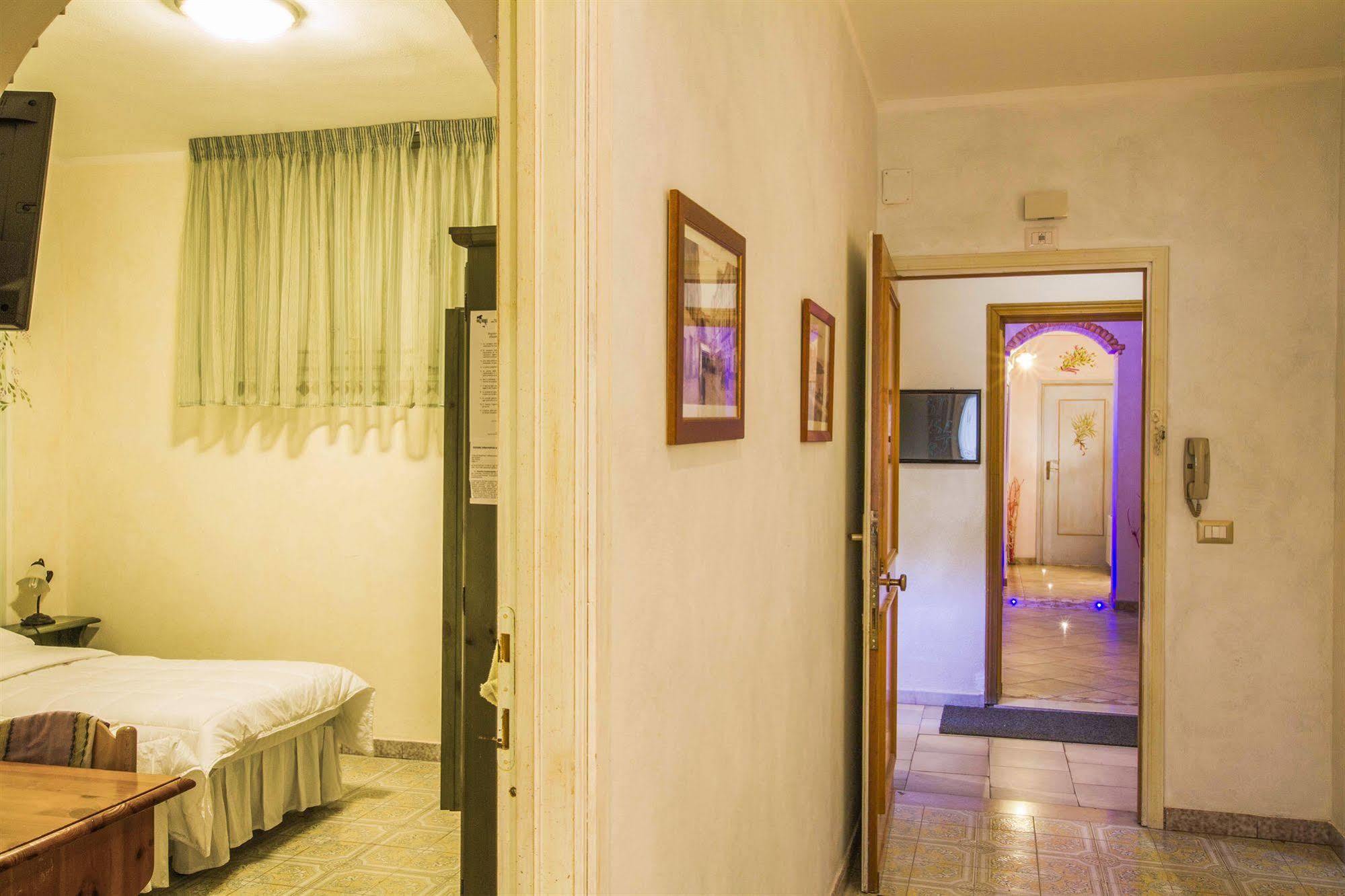 Elisart Guest House Альгеро Екстер'єр фото